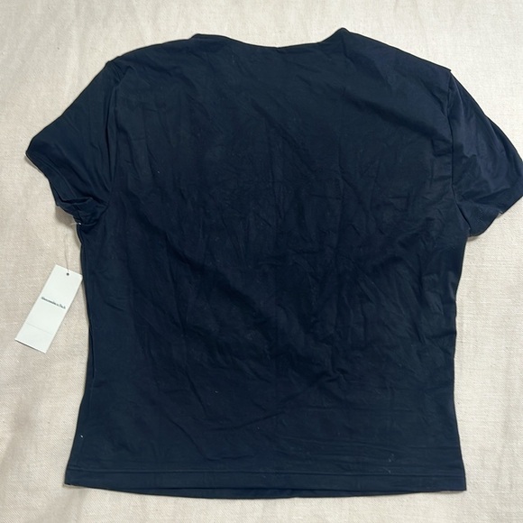 Abercrombie Soft Matte Seamless Baby Tee in Black - Picture 3 of 5